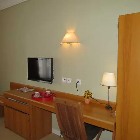 Brit Confort Cleria Centre Hotel 3*